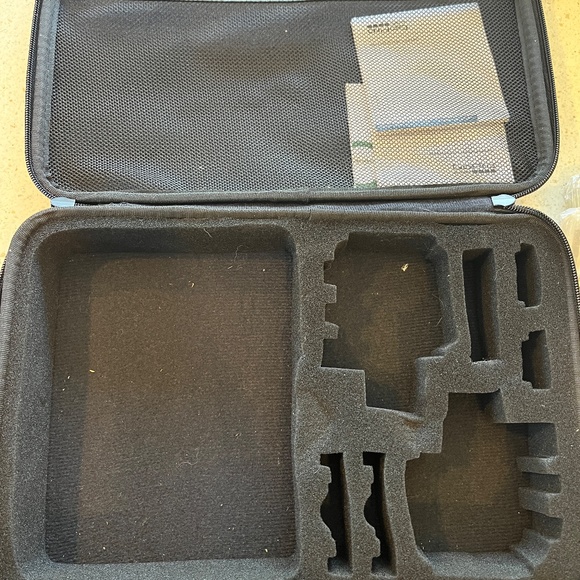 Go Pro Hero 4 Bundle - Picture 6 of 6